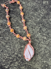 Load image into Gallery viewer, Crazy Lace Agate Clear Quartz Chain
