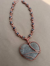 Load image into Gallery viewer, Electroplated Agate Light Amethyst Heart Chain
