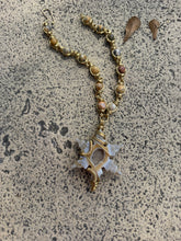Load image into Gallery viewer, Crazy Lace Agate Druzy Quartz Geode Snowflake Chain
