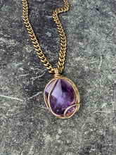 Load image into Gallery viewer, Amethyst Cuban

