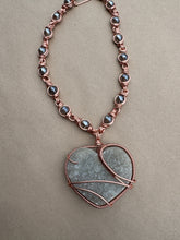 Load image into Gallery viewer, Electroplated Agate Light Amethyst Heart Chain
