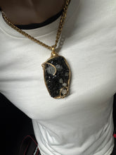 Load image into Gallery viewer, Raw Turkish Epidote
